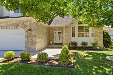 Exterior - 2154 E New Horizon Dr, Sandy, UT 84093 photo 1 of 11