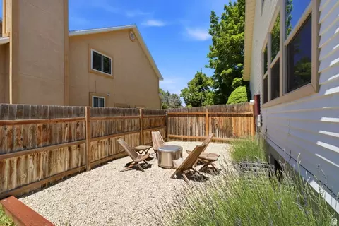 Exterior - 2154 E New Horizon Dr, Sandy, UT 84093 photo 4 of 11