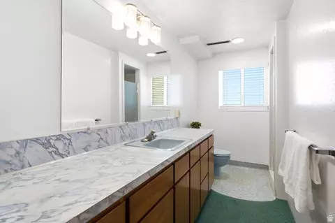 Bath - 2085 N 1250 E, North Logan, UT 84341 photo 4 of 4