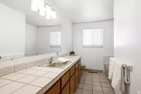 Bath - 2085 N 1250 E, North Logan, UT 84341 photo 1 of 4