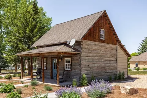 Exterior - 19 E 100 N, Spring City, UT 84662 photo 2 of 11
