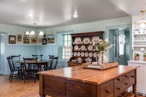 Dining - 19 E 100 N, Spring City, UT 84662 photo 1 of 2