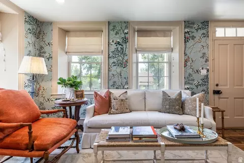 Living - 19 E 100 N, Spring City, UT 84662 photo 3 of 4