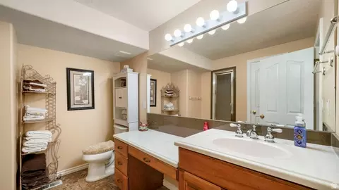 2286 E Cedar Dr, Eagle Mountain, UT 84005 photo 28