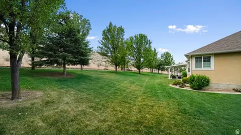 2286 E Cedar Dr, Eagle Mountain, UT 84005 photo 38