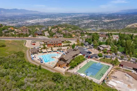 15201 S Eagle Crest Dr E, Draper, UT 84020 photo 8