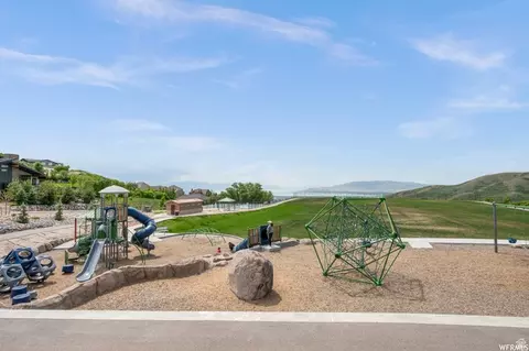 15201 S Eagle Crest Dr E, Draper, UT 84020 photo 7