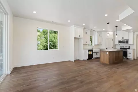 Living - 504 N 650 E, Springville, UT 84663 photo 1 of 6
