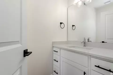 Bath - 504 N 650 E, Springville, UT 84663 photo 1 of 6