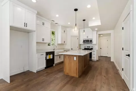 Entry Way - 504 N 650 E, Springville, UT 84663 photo 1 of 3