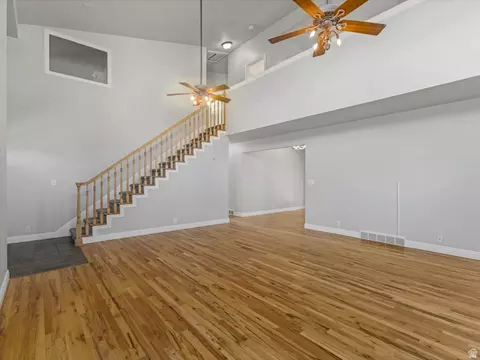 433 W Chase Ln N, Centerville, UT 84014 photo 6
