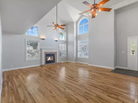 433 W Chase Ln N, Centerville, UT 84014 photo 5