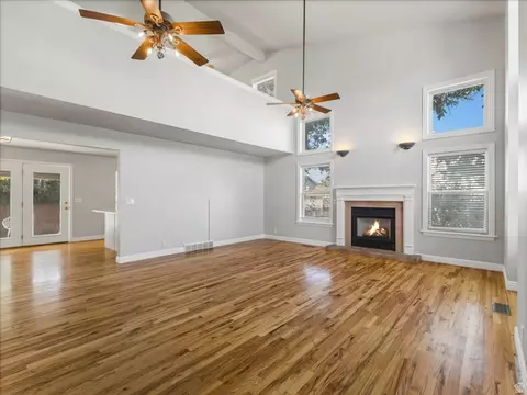 433 W Chase Ln N, Centerville, UT 84014 photo 4