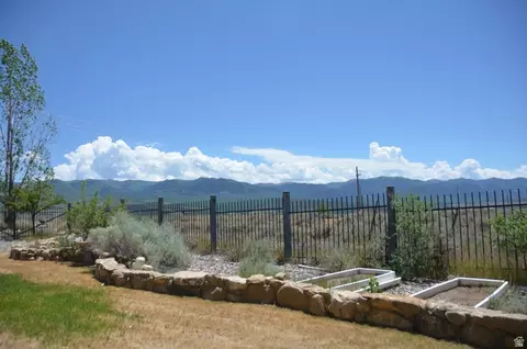 Exterior - 890 E 200 S, Mount Pleasant, UT 84647 photo 12 of 13