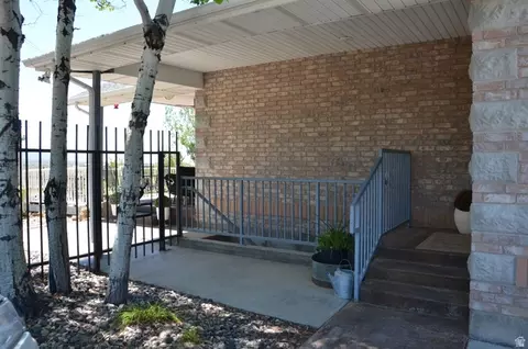 Exterior - 890 E 200 S, Mount Pleasant, UT 84647 photo 8 of 13