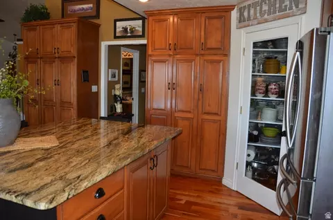 Kitchen - 890 E 200 S, Mount Pleasant, UT 84647 photo 3 of 3