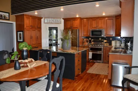 Kitchen - 890 E 200 S, Mount Pleasant, UT 84647 photo 1 of 3