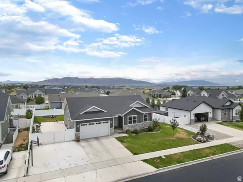 View/Area - 1002 S 130 E, Salem, UT 84653 photo 1 of 5