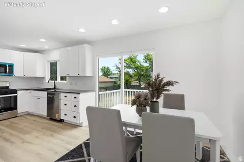 Dining - 877 E 10600 S, Sandy, UT 84094 photo 1 of 2