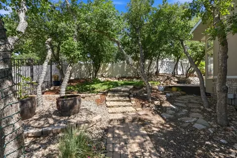 Exterior - 1927 E Bear Creek Dr S, Draper, UT 84020 photo 10 of 17