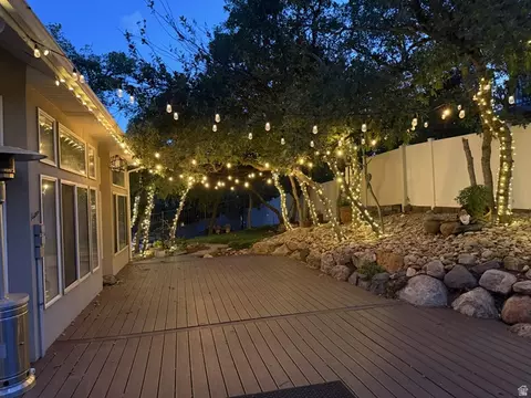 Exterior - 1927 E Bear Creek Dr S, Draper, UT 84020 photo 16 of 17