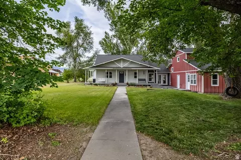 188 W 200 S, Smithfield, UT 84335 photo 2