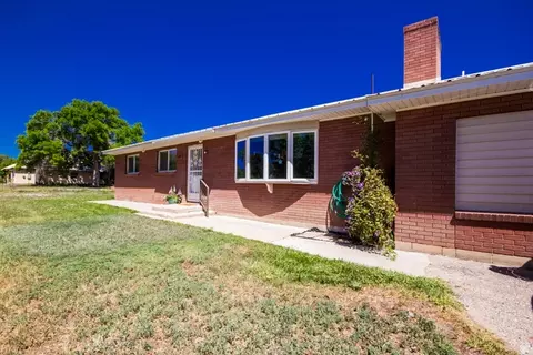 1879 E 2500 S, Naples, UT 84078 photo 2