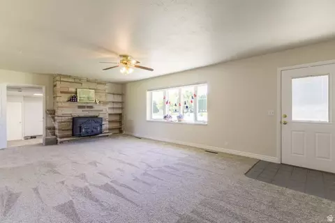 1879 E 2500 S, Naples, UT 84078 photo 4