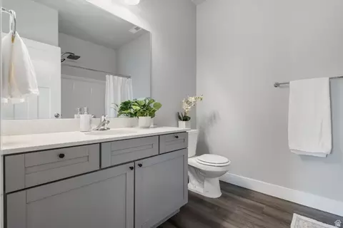 Bath - 13528 S Commodus Dr W #301, Riverton, UT 84065 photo 1 of 3