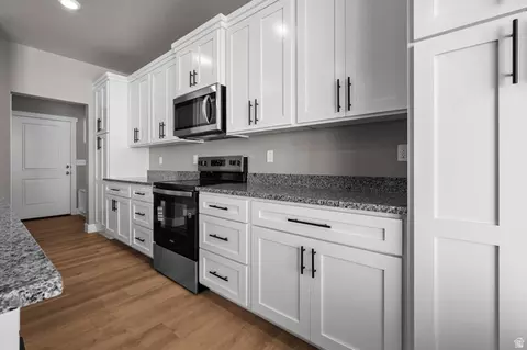 Entry Way - 2848 W 4075 S #315, Roy, UT 84067 photo 1 of 3