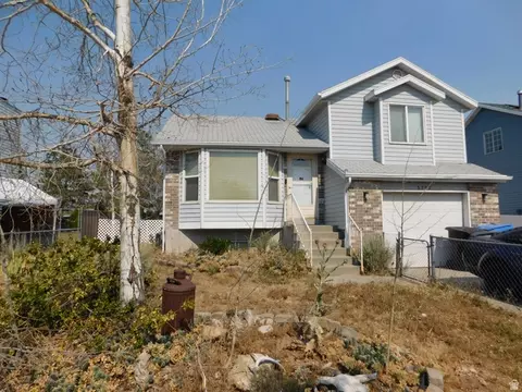 5707 S Esprit Dr W, Kearns, UT 84118