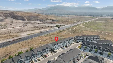4477 E Hurstbourne Dr, Eagle Mountain, UT 84005 photo 6