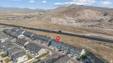 4477 E Hurstbourne Dr, Eagle Mountain, UT 84005 photo 38
