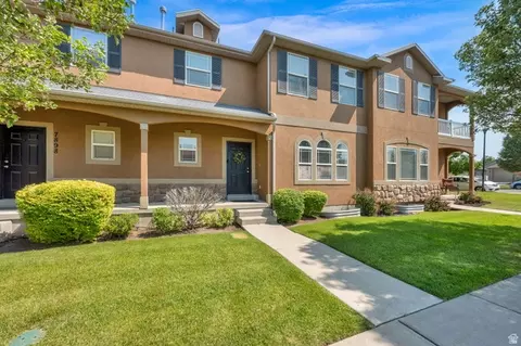 7902 S Dove Creek Ln W, West Jordan, UT 84081