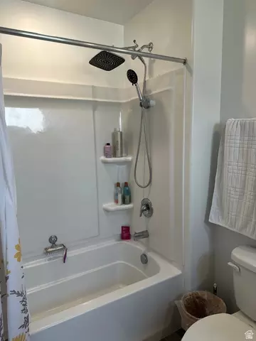 Bath - 3928 Cougar Ln, Eagle Mountain, UT 84005 photo 8 of 11