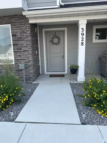 3928 Cougar Ln, Eagle Mountain, UT 84005