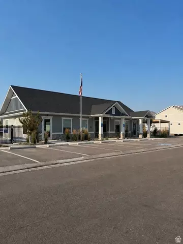 Exterior - 3928 Cougar Ln, Eagle Mountain, UT 84005 photo 5 of 7