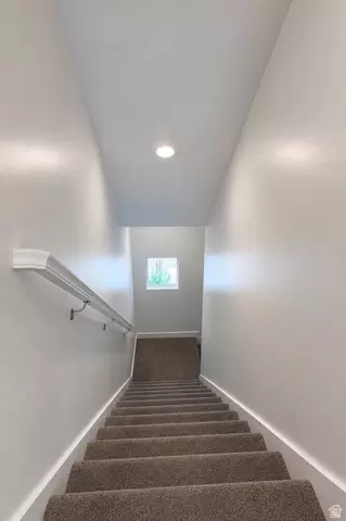Entry Way - 3928 Cougar Ln, Eagle Mountain, UT 84005 photo 10 of 10