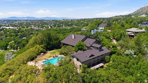 6112 Breeze Cir, Ogden, UT 84403