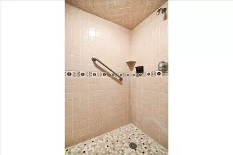 Bath - 2252 W 800 N, Clinton, UT 84015 photo 4 of 5
