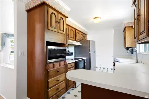 Kitchen - 272 E 1400 N, Bountiful, UT 84010 photo 2 of 3