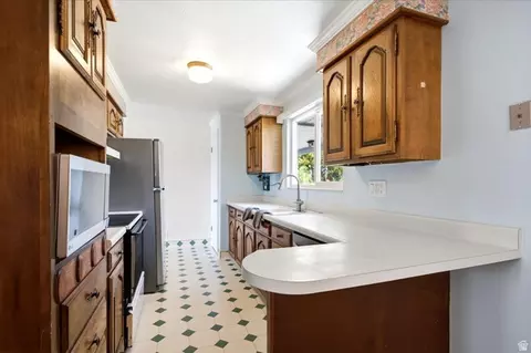 Kitchen - 272 E 1400 N, Bountiful, UT 84010 photo 1 of 3