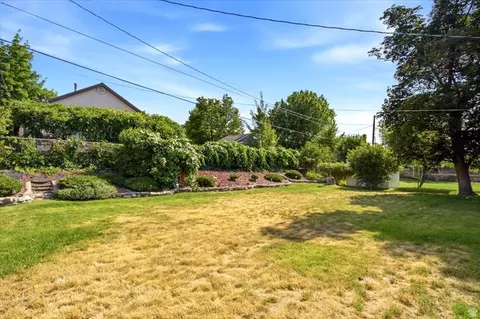 Exterior - 272 E 1400 N, Bountiful, UT 84010 photo 9 of 11