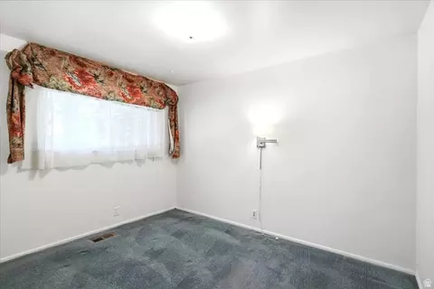 Bedroom - 272 E 1400 N, Bountiful, UT 84010 photo 4 of 5