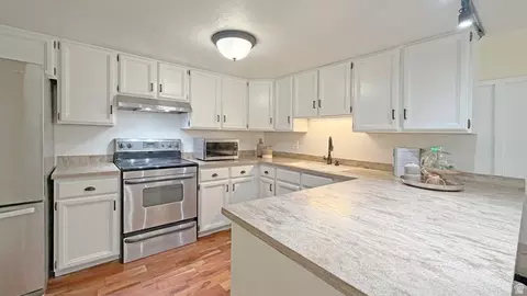 Kitchen - 3077 E Nordic Dr S, Sandy, UT 84093 photo 3 of 3