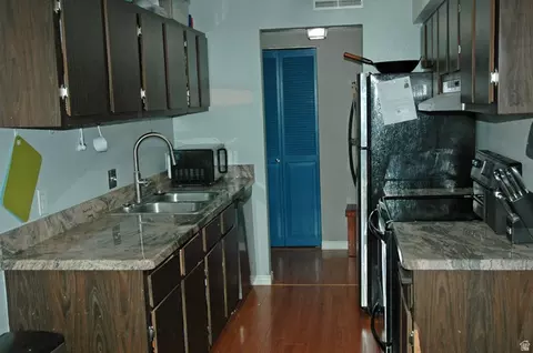 Kitchen - 46 W Lester Ave #G 24, Murray, UT 84107 photo 1 of 2