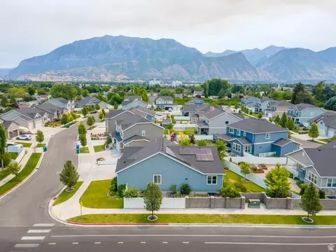View/Area - 389 W 300 S, Orem, UT 84058 photo 2 of 5