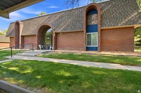 42 W Lester Ave #F-17, Salt Lake City, UT 84107