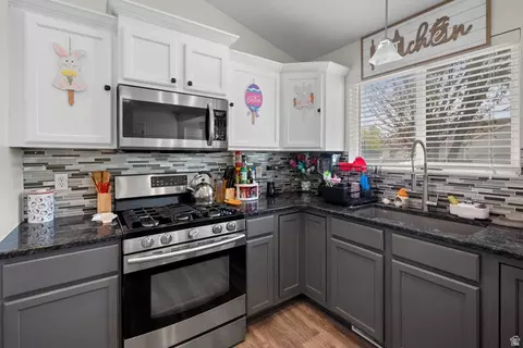 2152 E Weeping Willow Way N, Eagle Mountain, UT 84005 photo 5