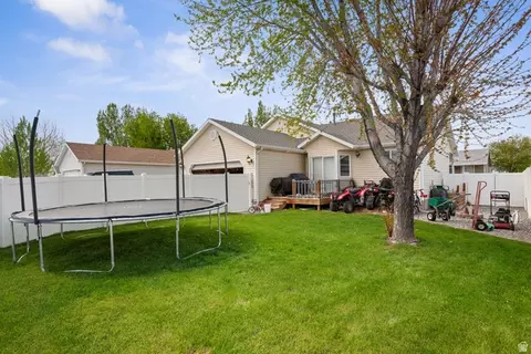 2152 E Weeping Willow Way N, Eagle Mountain, UT 84005 photo 21